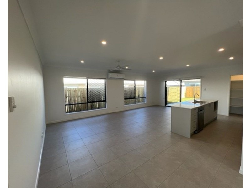 12 Canary Street, Ripley QLD 4306