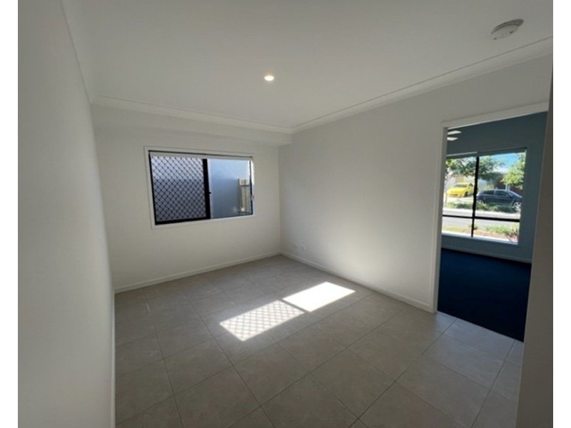 12 Canary Street, Ripley QLD 4306