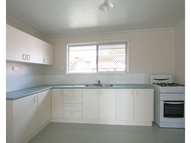 3 Lynch Street, Riverview QLD 4303