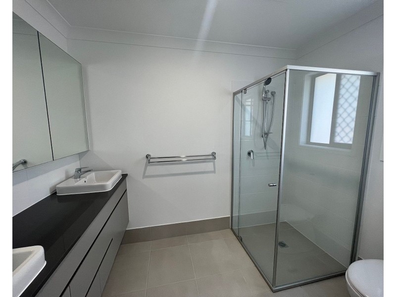 8 McDermott Way, Ripley QLD 4306