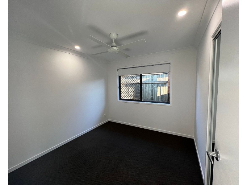 8 McDermott Way, Ripley QLD 4306