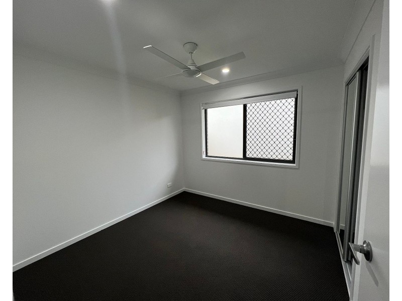 28 MACINTYRE STREET, Ripley QLD 4306