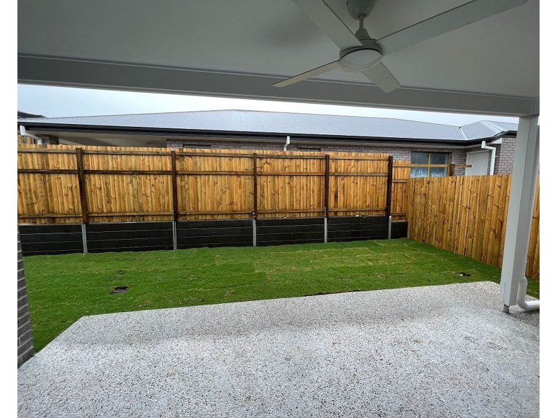 28 MACINTYRE STREET, Ripley QLD 4306