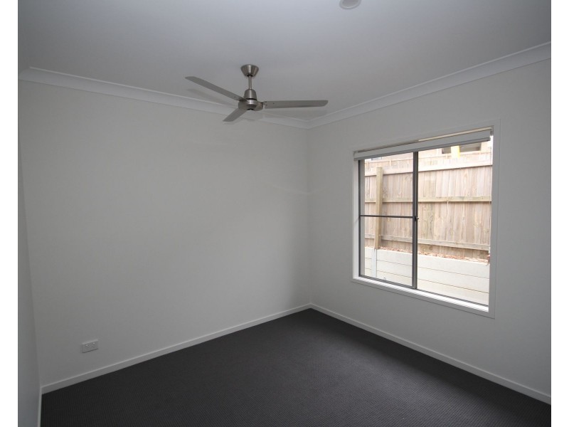 45 Cooper Way, Spring Mountain QLD 4124