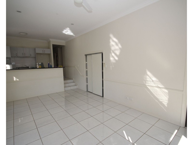 15 Hookes Terrace, Springfield Lakes QLD 4300