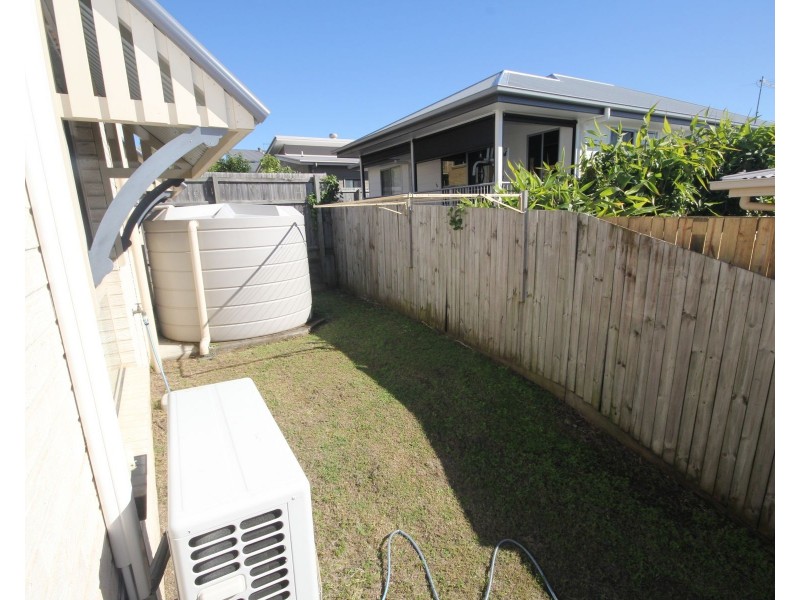 15 Hookes Terrace, Springfield Lakes QLD 4300