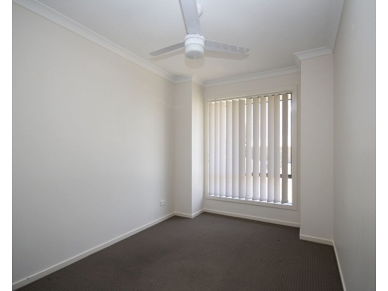 10 Lemongrass Place, Springfield Lakes QLD 4300