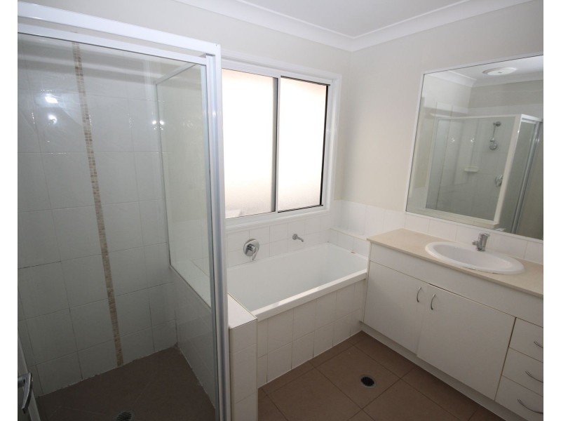 12 Griffin Crescent, Collingwood Park QLD 4301