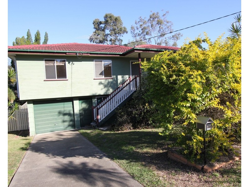 33 Stephenson Street, Oxley QLD 4075