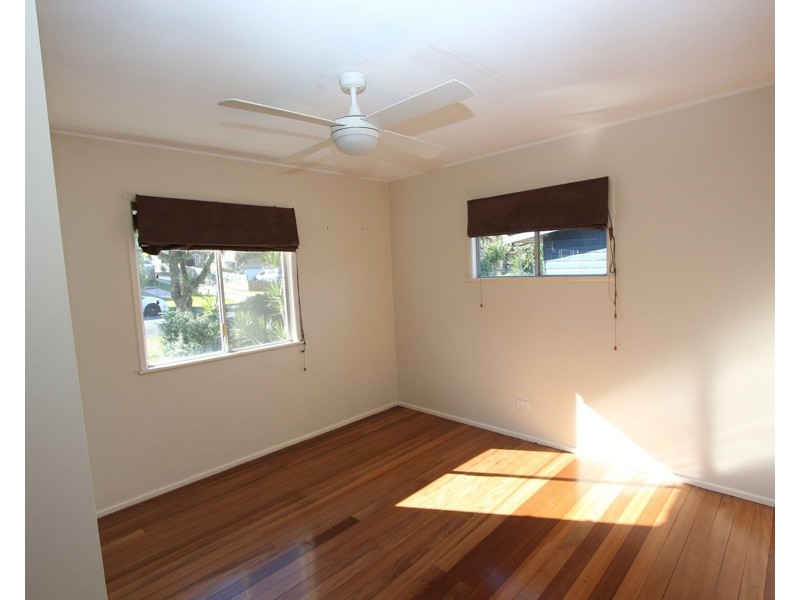 33 Stephenson Street, Oxley QLD 4075