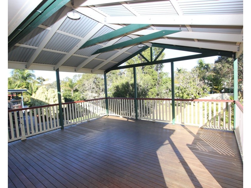 33 Stephenson Street, Oxley QLD 4075