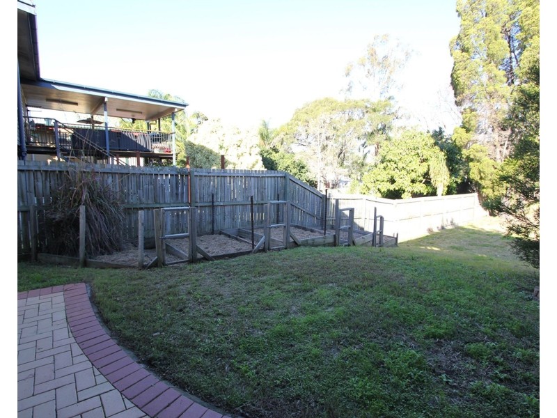 33 Stephenson Street, Oxley QLD 4075