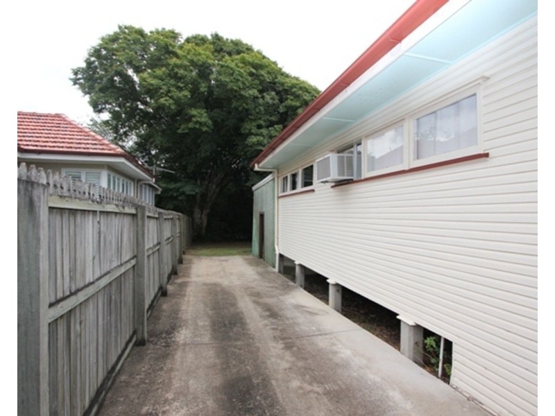 6 Lynne Grove Avenue, Corinda QLD 4075