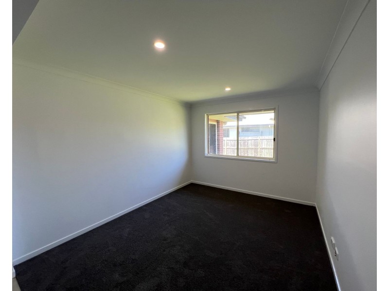 26 Wolfik Drive, Goodna QLD 4300