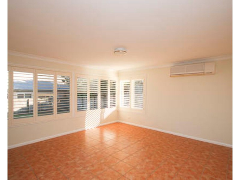 5 Neptune Street, Springfield Lakes QLD 4300