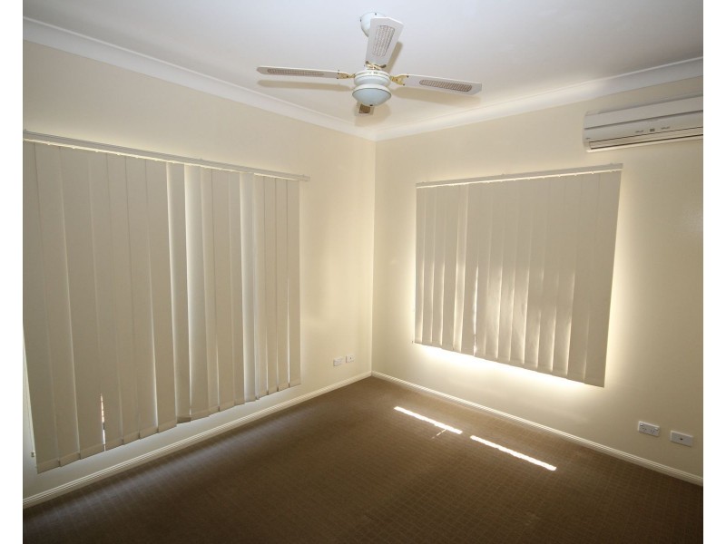 17 Moonbeam Street, Springfield Lakes QLD 4300