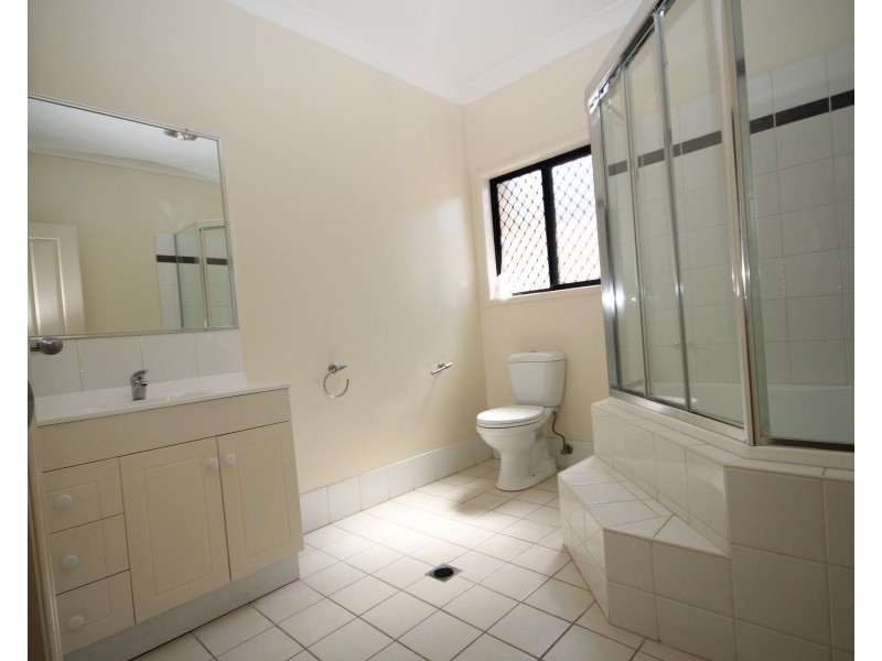 17 Moonbeam Street, Springfield Lakes QLD 4300