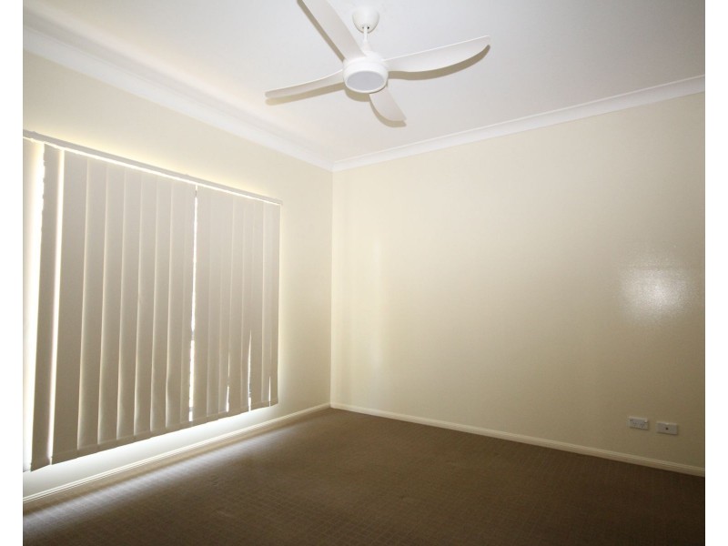 17 Moonbeam Street, Springfield Lakes QLD 4300