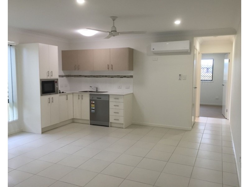 2/47 Br Ted Magee Drive, Collingwood Park QLD 4301