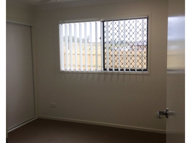 2/47 Br Ted Magee Drive, Collingwood Park QLD 4301