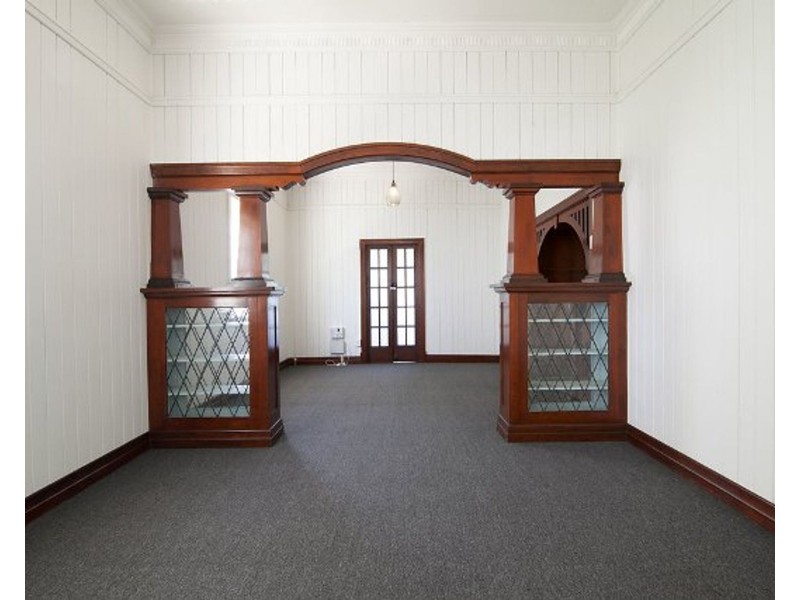 41 Salisbury Road, Ipswich QLD 4305