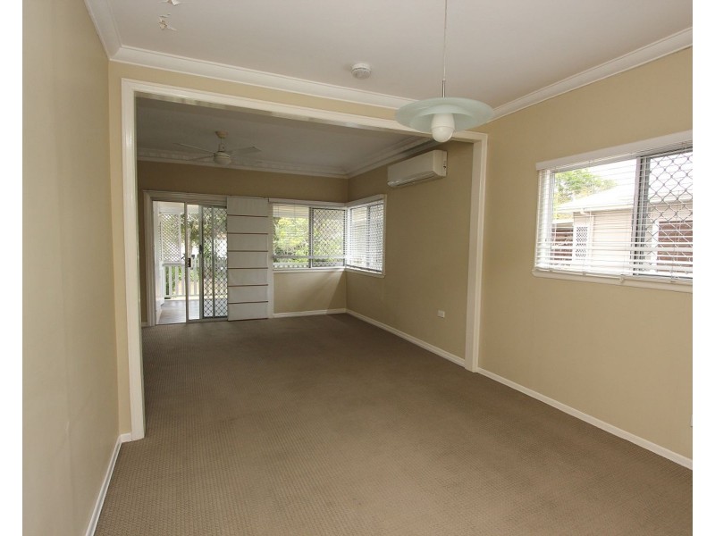 29 Cook Street, Oxley QLD 4075