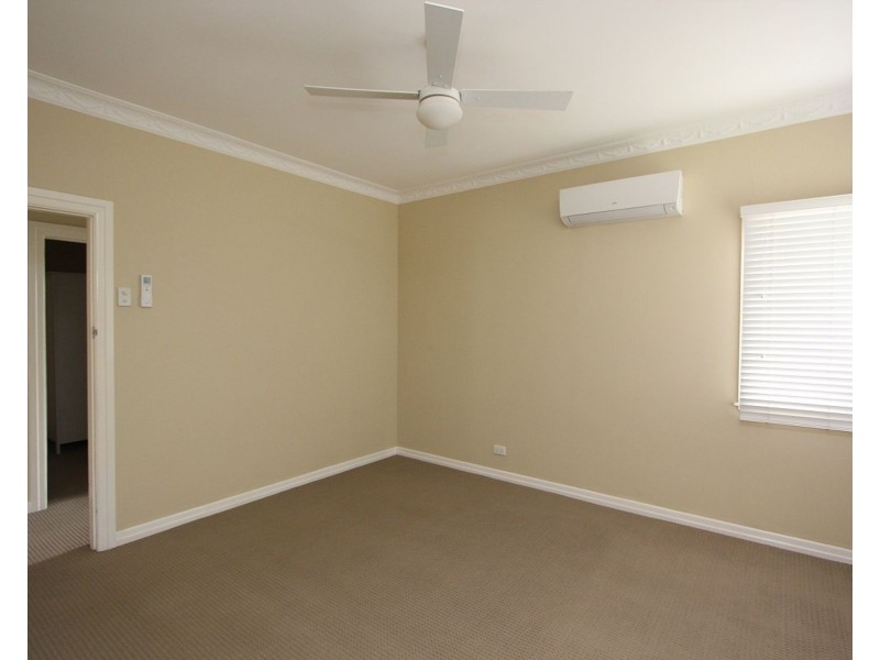 29 Cook Street, Oxley QLD 4075