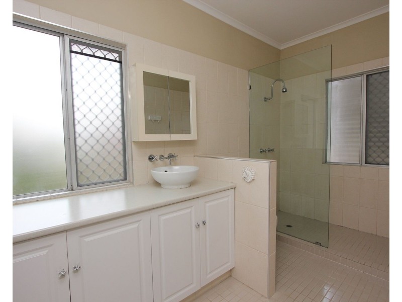 29 Cook Street, Oxley QLD 4075