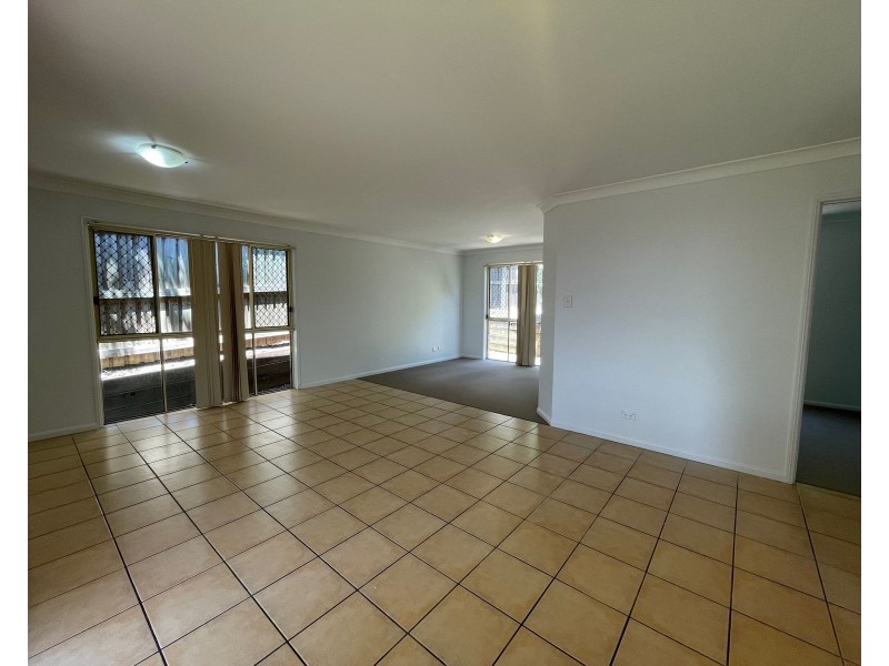 17 Greenleaf Avenue, Springfield Lakes QLD 4300