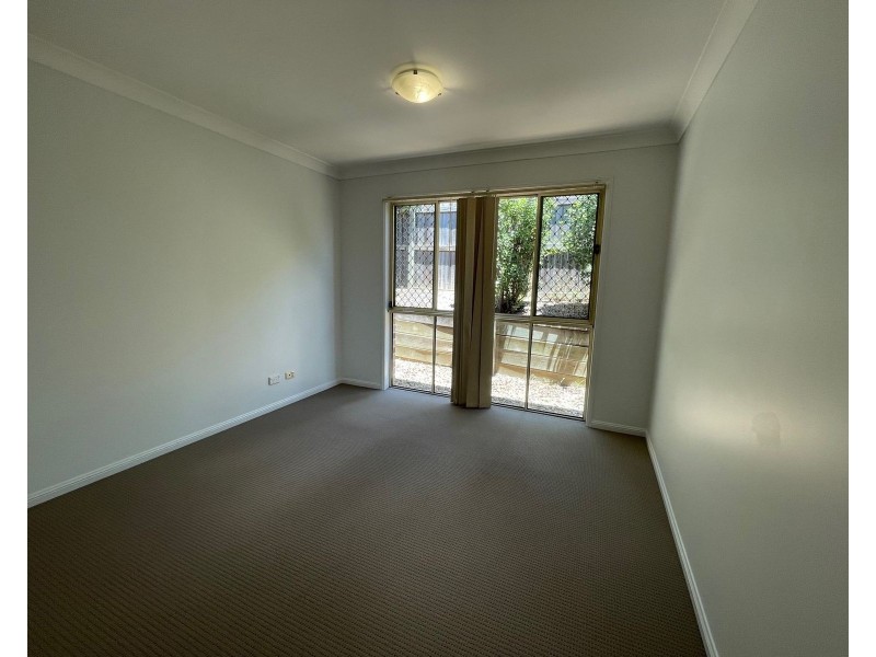 17 Greenleaf Avenue, Springfield Lakes QLD 4300