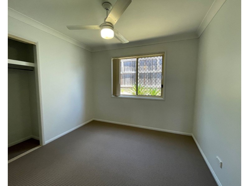 17 Greenleaf Avenue, Springfield Lakes QLD 4300