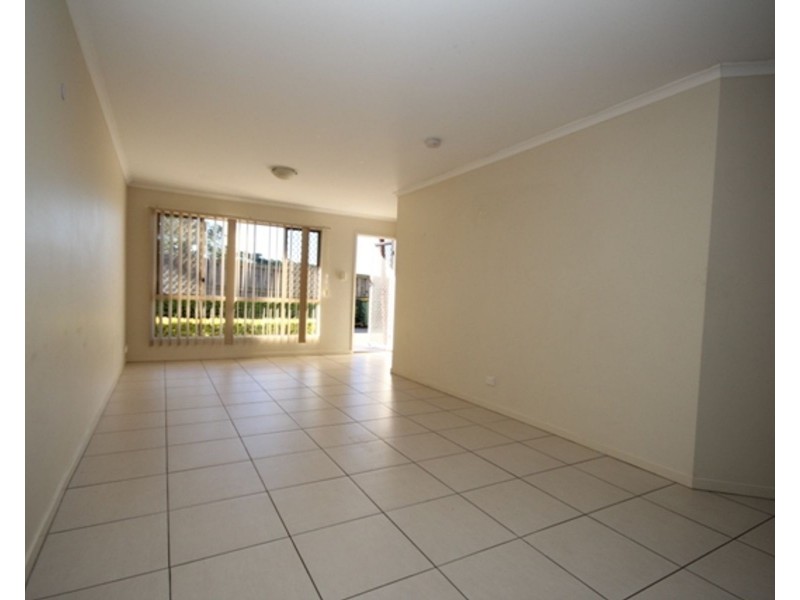 6/25 Law Street, Redbank QLD 4301