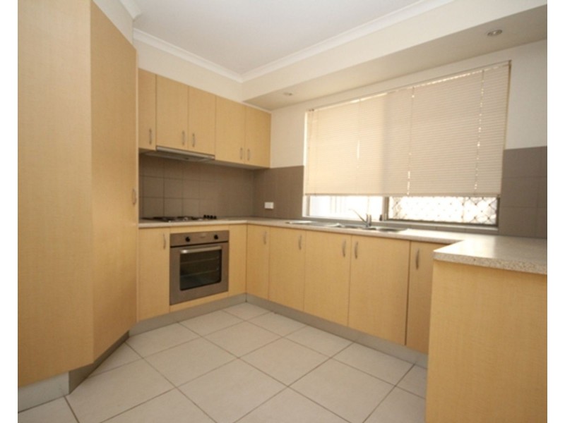 6/25 Law Street, Redbank QLD 4301