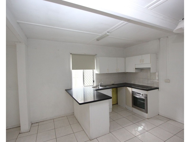 18 Alexander Road, Oxley QLD 4075
