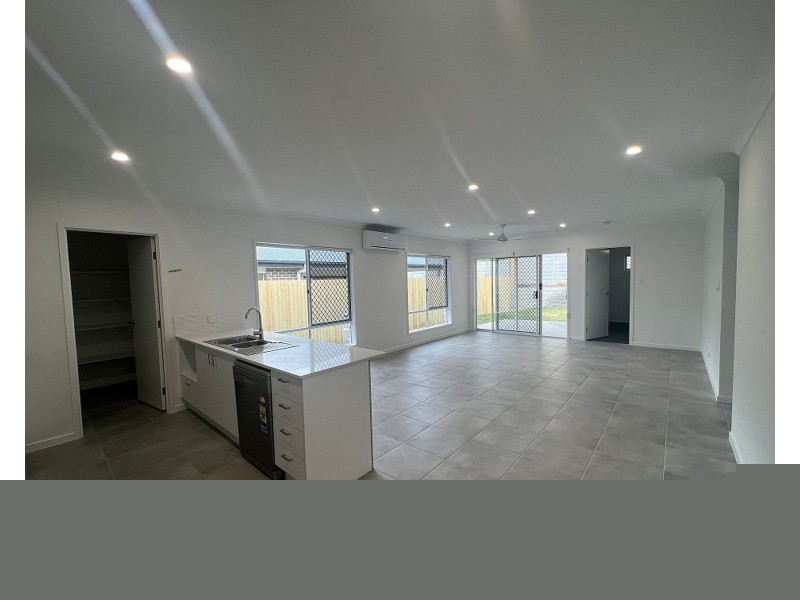 14 Palmview Street, Ripley QLD 4306
