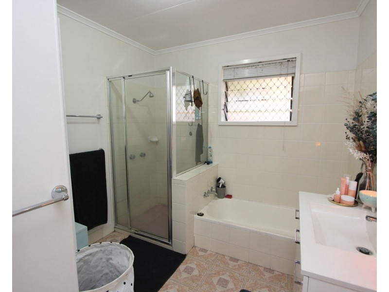 18 Boodera Street, Oxley QLD 4075