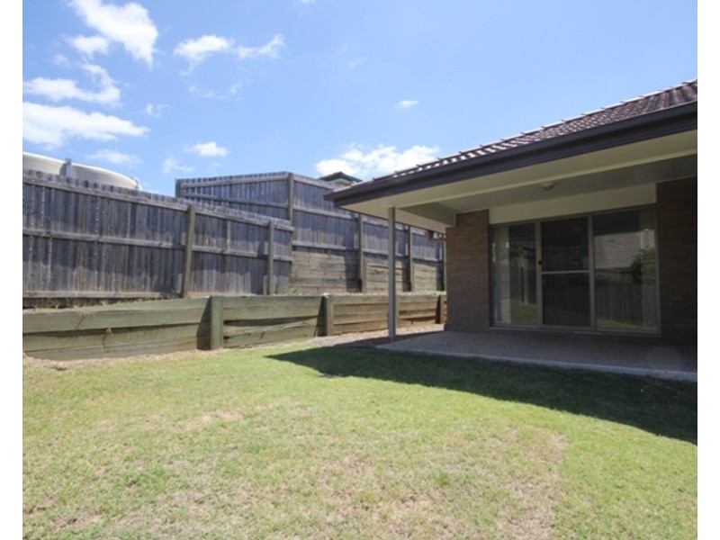 10 Lemongrass Place, Springfield Lakes QLD 4300