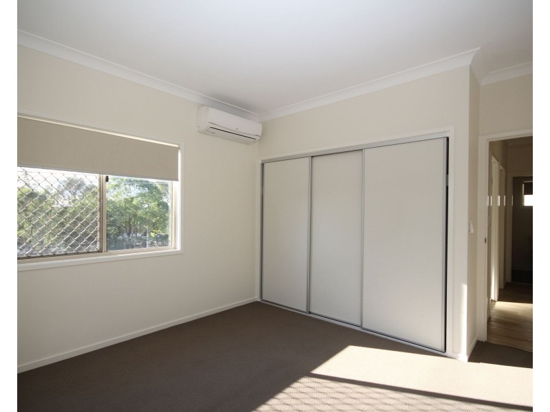 4/39 Law Street, Redbank QLD 4301