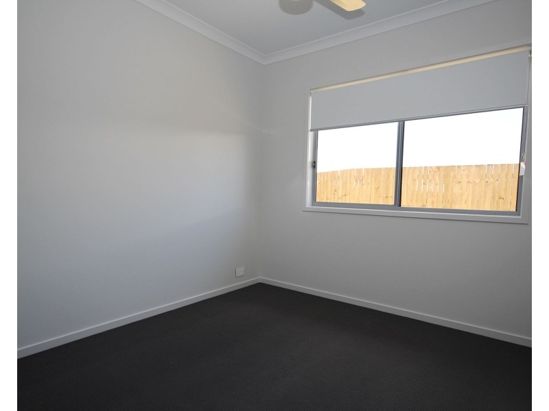 8 Butterfly Way, Ripley QLD 4306