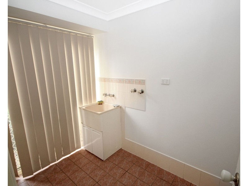 17 Gleneagles Crescent, Oxley QLD 4075