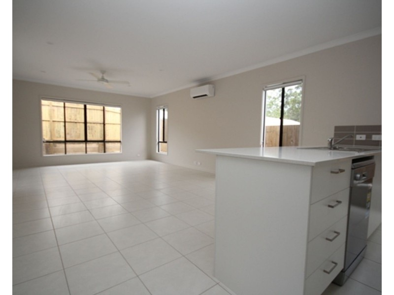 5 Hardwood Street, Spring Mountain QLD 4124