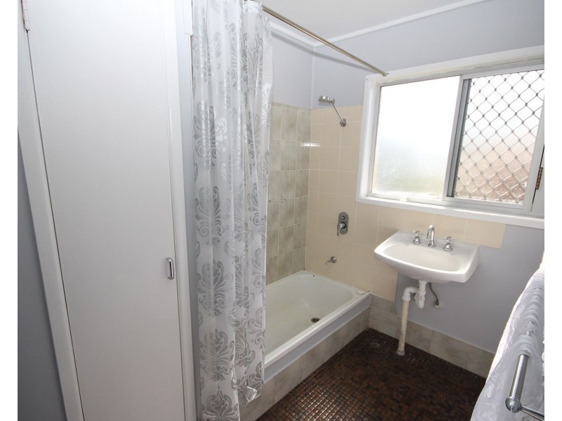 3 Hughes Street, Eagleby QLD 4207