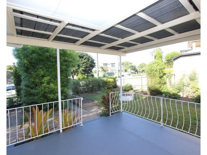 83 Ellen Street, Oxley QLD 4075