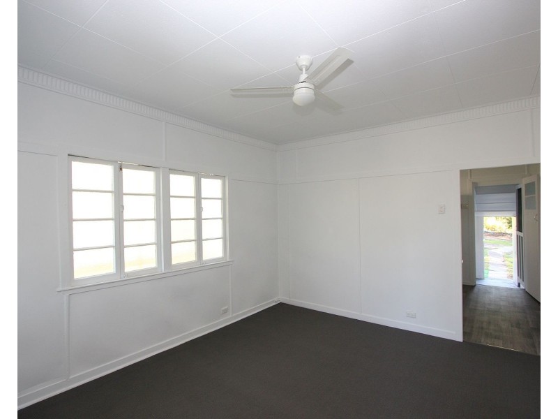 83 Ellen Street, Oxley QLD 4075