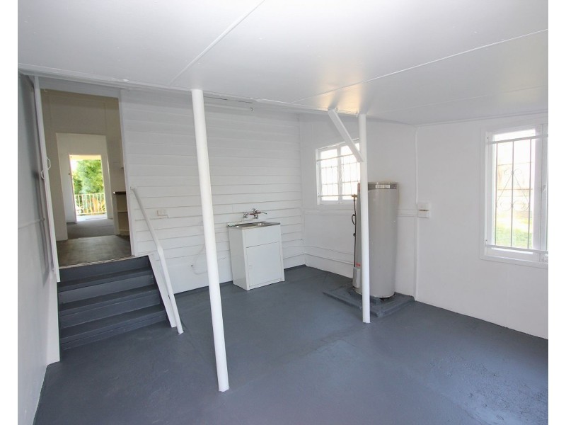 83 Ellen Street, Oxley QLD 4075