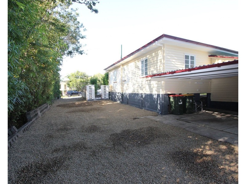 83 Ellen Street, Oxley QLD 4075