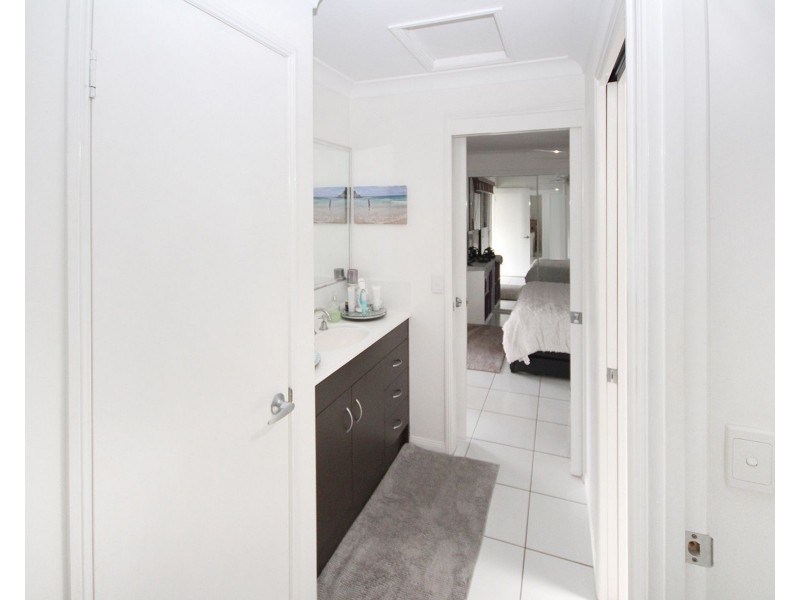44 Dry Dock Circuit, Springfield Lakes QLD 4300