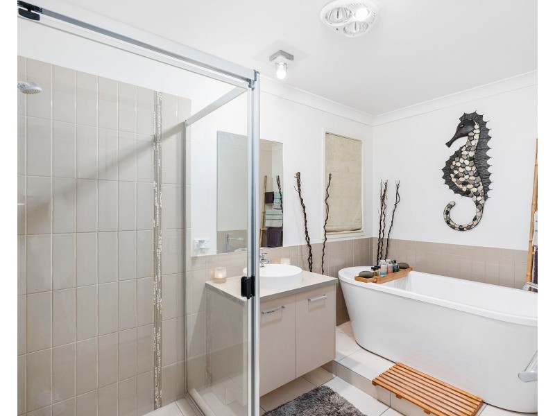 11 Wattletree Court, Brookwater QLD 4300