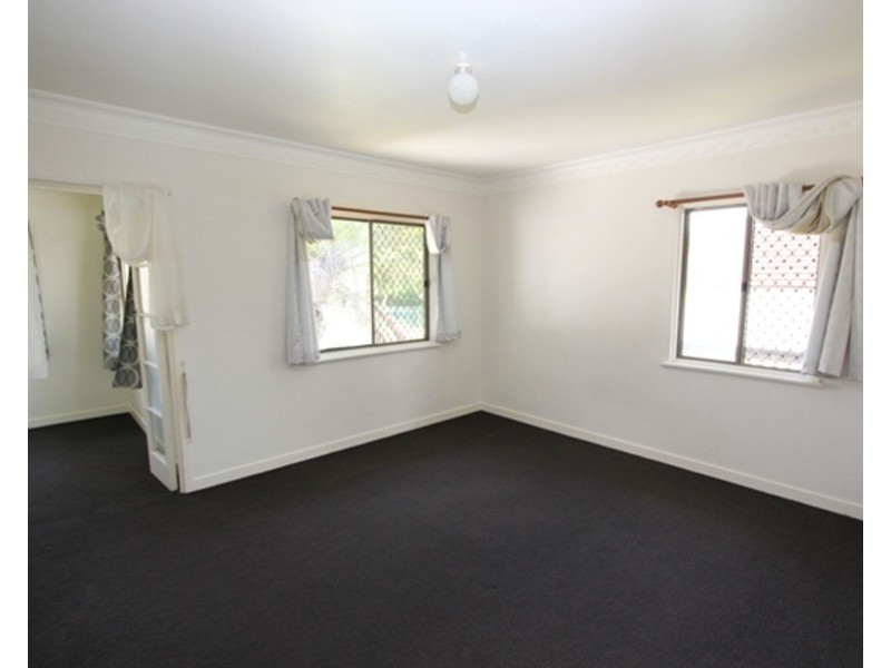 15 Deodar Street, Inala QLD 4077