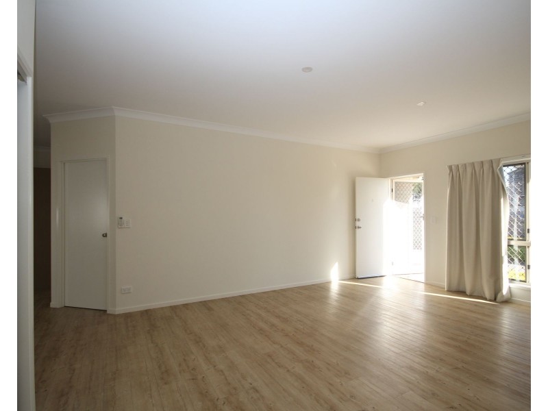 1/39 Law Street, Redbank QLD 4301